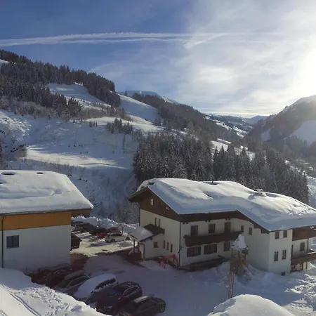 Cozy Near The Slope * Maria Alm am Steinernen Meer
